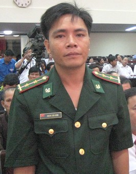 Học Bác tinh thần phục vụ nhân dân